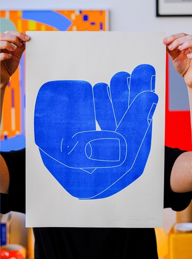 Sebastian Curi (Riso blue hand)